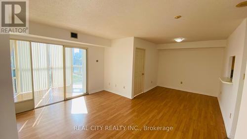 705 - 285 Enfield Place W, Mississauga, ON - Indoor Photo Showing Other Room