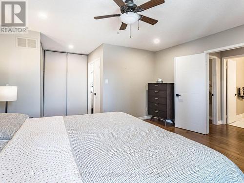 195 Romain Crescent, Oakville, ON - Indoor Photo Showing Bedroom