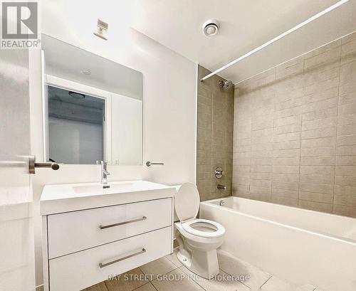 403 - 403 Church Street, Toronto, ON - Indoor Photo Showing Bathroom