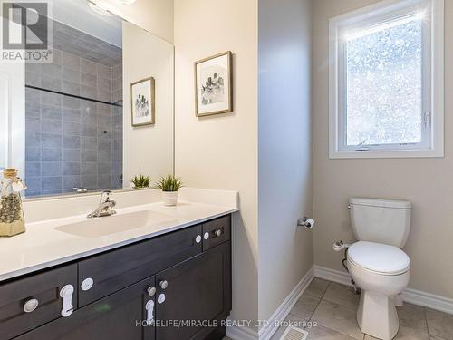 12 Callahan Court, Brampton, ON - Indoor Photo Showing Bathroom