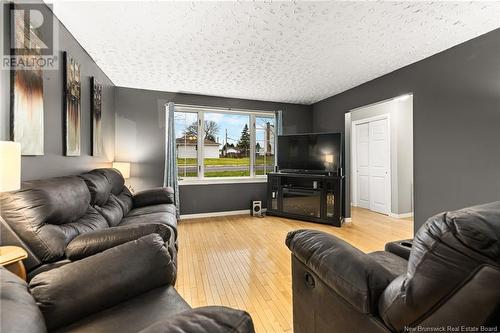 30 Darwin Street, Riverview, NB - Indoor Photo Showing Living Room