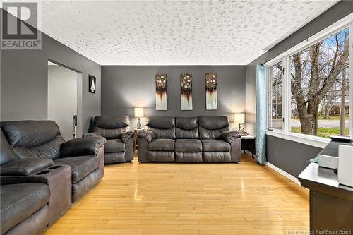 30 Darwin Street, Riverview, NB - Indoor Photo Showing Living Room