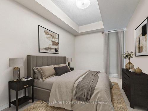 508-18 Yorkville Ave, Toronto, ON - Indoor Photo Showing Bedroom