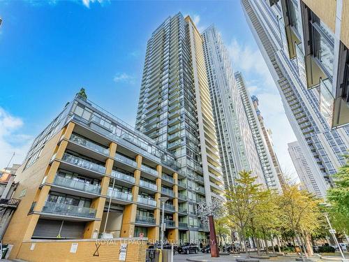 508-18 Yorkville Ave, Toronto, ON - Outdoor With Facade