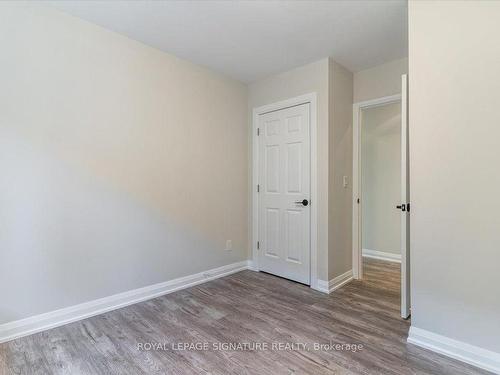 Upper-182 Millwood Rd, Toronto, ON - Indoor Photo Showing Other Room