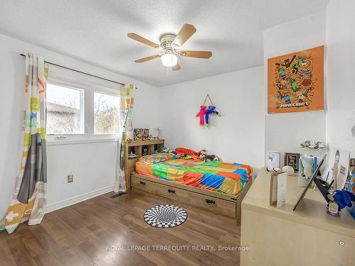 18 Charlton Cres, Ajax, ON - Indoor Photo Showing Bedroom