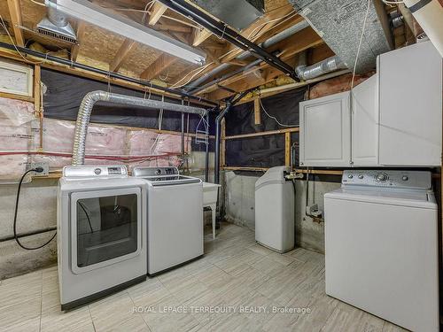 18 Charlton Cres, Ajax, ON - Indoor Photo Showing Laundry Room