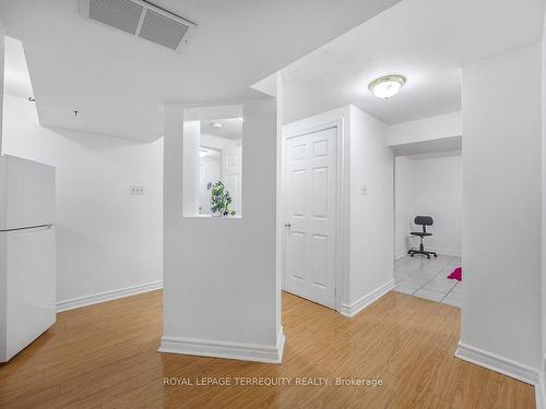 18 Charlton Cres, Ajax, ON - Indoor Photo Showing Other Room