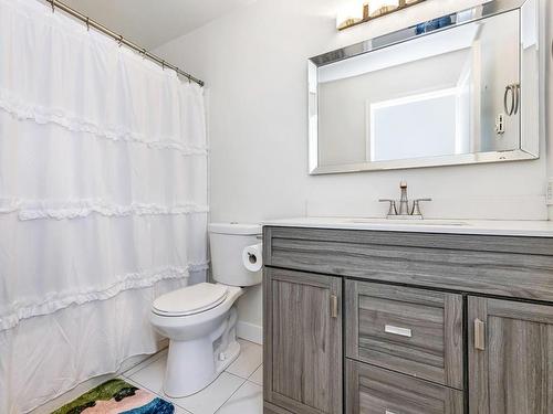 110-825 Goldstream Ave, Langford, BC - Indoor Photo Showing Bathroom