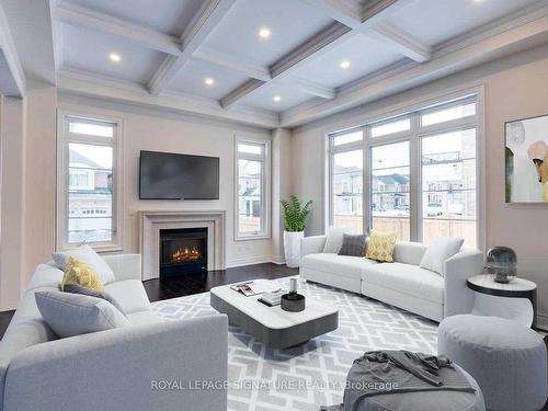 32 Robert Baldwin Blvd, East Gwillimbury, ON - Indoor Photo Showing Living Room With Fireplace