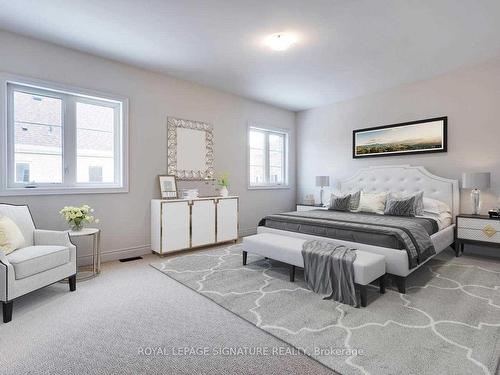 32 Robert Baldwin Blvd, East Gwillimbury, ON - Indoor Photo Showing Bedroom