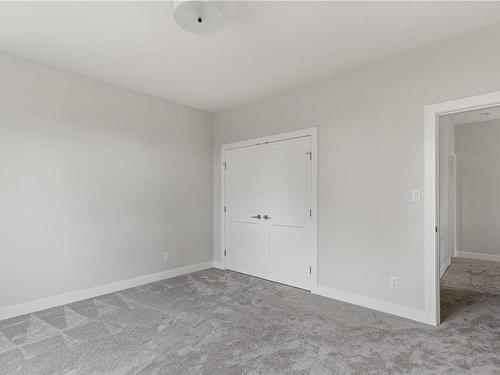 2306 Grove Cres, Sidney, BC - Indoor Photo Showing Other Room