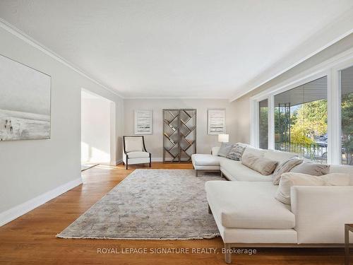 61 Fulbert Cres, Toronto, ON - Indoor Photo Showing Living Room