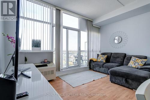 1110 - 1600 Keele Street, Toronto, ON - Indoor Photo Showing Living Room