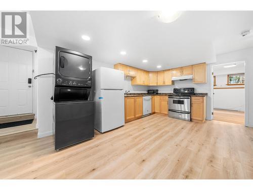 Xxxx Grand Boulevard, North Vancouver, BC - Indoor Photo Showing Kitchen