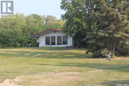 Large Cattle Ranch, Lacadena Rm No. 228, SK 