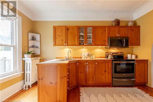 169 Robinson Street, Hamilton, ON - Indoor Photo Showing Kitchen