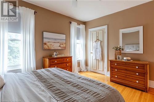 169 Robinson Street, Hamilton, ON - Indoor Photo Showing Bedroom