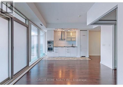 2307 - 14 York Street, Toronto, ON - Indoor Photo Showing Kitchen