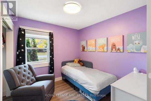 1368 Haist Street, Pelham (662 - Fonthill), ON - Indoor Photo Showing Bedroom