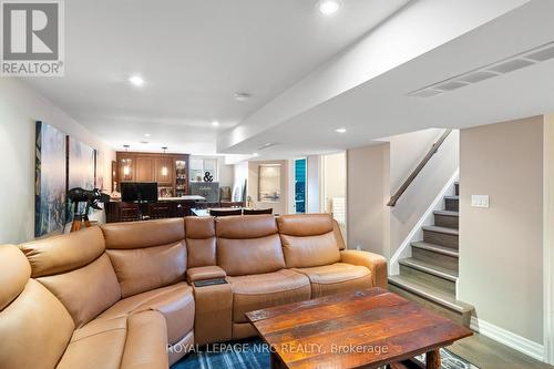 1368 Haist Street, Pelham (662 - Fonthill), ON - Indoor Photo Showing Living Room