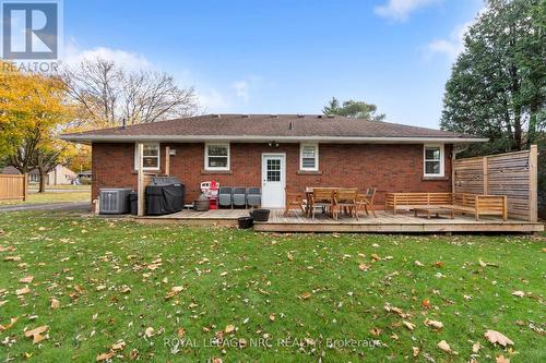 1368 Haist Street, Pelham (662 - Fonthill), ON - Outdoor With Deck Patio Veranda With Exterior