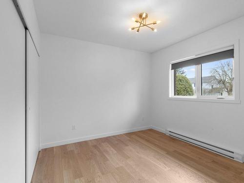 Master bedroom - 190 Av. De Merton, Saint-Lambert, QC - Indoor Photo Showing Other Room