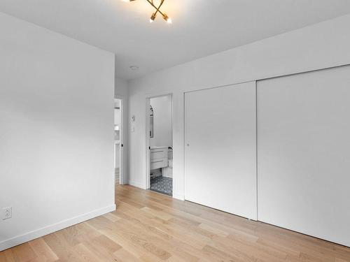 Master bedroom - 190 Av. De Merton, Saint-Lambert, QC - Indoor Photo Showing Other Room