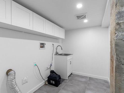 Laundry room - 190 Av. De Merton, Saint-Lambert, QC - Indoor