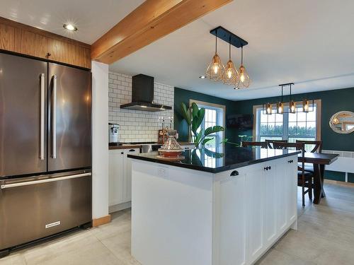 Cuisine - 38 6E Rang, Mont-Saint-Grégoire, QC - Indoor Photo Showing Kitchen With Upgraded Kitchen