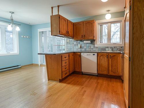 Cuisine - 4090 Rue Legault, Longueuil (Saint-Hubert), QC - Indoor Photo Showing Kitchen