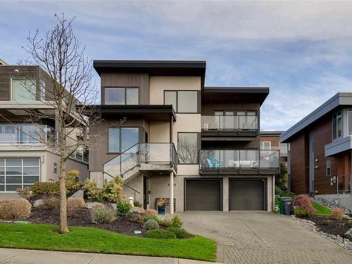 4035 Rainbow St, Saanich, BC 