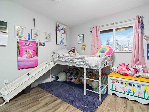 7133 Grant Rd West, Sooke, BC - Indoor Photo Showing Bedroom