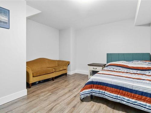 7133 Grant Rd West, Sooke, BC - Indoor Photo Showing Bedroom