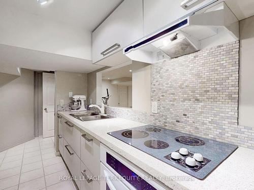 120 Guery Cres, Vaughan, ON - Indoor Photo Showing Kitchen With Double Sink