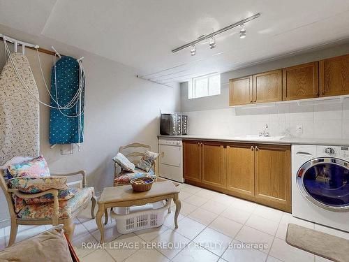 120 Guery Cres, Vaughan, ON - Indoor Photo Showing Laundry Room