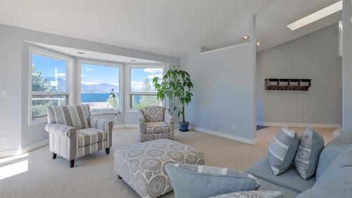 359 Stellar Drive, Kelowna, BC - Indoor Photo Showing Living Room With Fireplace