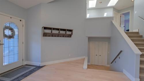 359 Stellar Drive, Kelowna, BC - Indoor Photo Showing Other Room