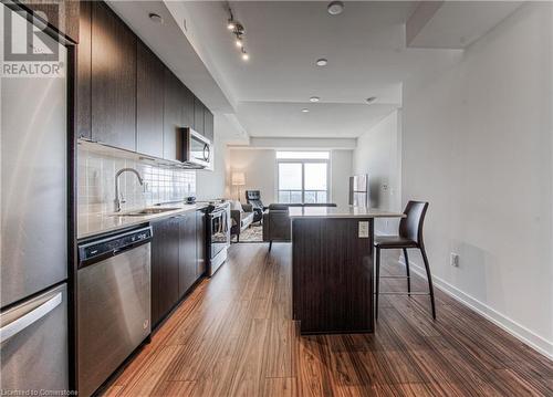 55 Duke Street Unit# 2207, Kitchener, ON - Indoor Photo Showing Kitchen With Upgraded Kitchen