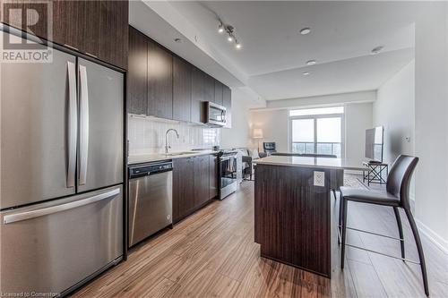 55 Duke Street Unit# 2207, Kitchener, ON - Indoor Photo Showing Kitchen