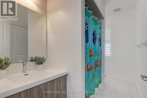 3057 Gardenia Gate, Oakville, ON - Indoor Photo Showing Bathroom