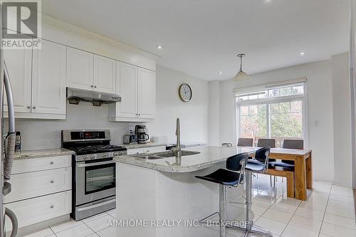 3057 Gardenia Gate, Oakville, ON - Indoor Photo Showing Kitchen With Double Sink