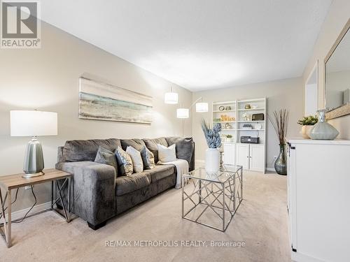 23 Torada Court, Brampton, ON - Indoor Photo Showing Living Room