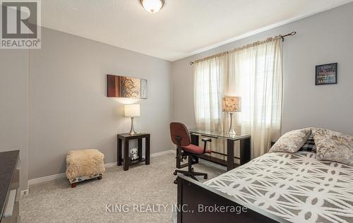 4535 Gatineau Avenue, Mississauga, ON - Indoor Photo Showing Bedroom