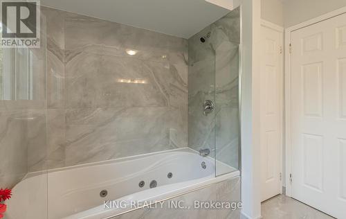 4535 Gatineau Avenue, Mississauga, ON - Indoor Photo Showing Bathroom