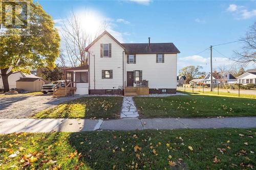 352 Mitton Street North, Sarnia, ON - Outdoor