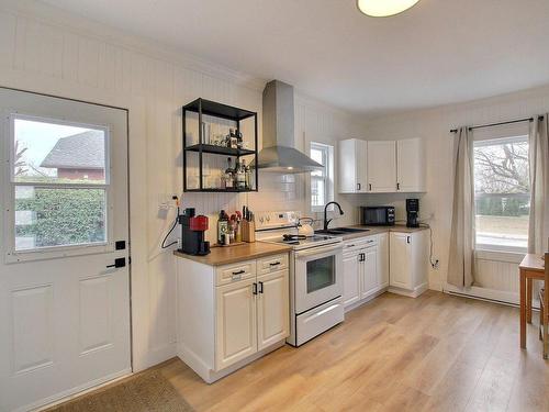 Cuisine - 652  - 654 Rue Papineau, Sherbrooke (Fleurimont), QC - Indoor Photo Showing Kitchen