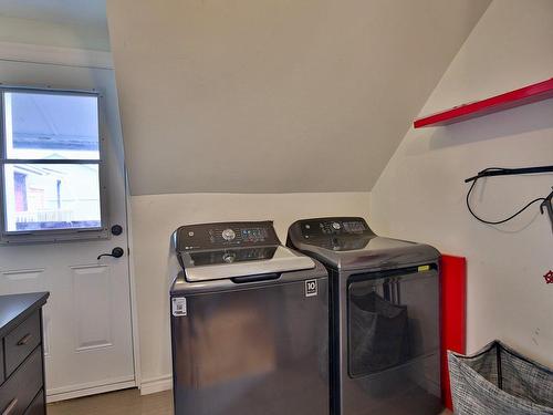 Salle de lavage - 5175  - 5185 Rue Des Seigneurs E., Saint-Hyacinthe, QC - Indoor Photo Showing Laundry Room