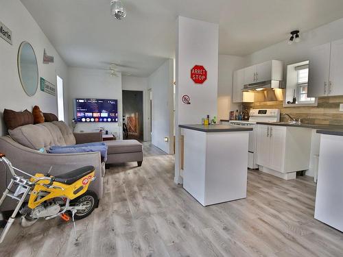 Vue d'ensemble - 5175  - 5185 Rue Des Seigneurs E., Saint-Hyacinthe, QC - Indoor Photo Showing Kitchen