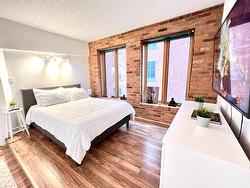 Master bedroom - 